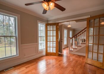 Transforme sua casa com a reforma de piso de madeira