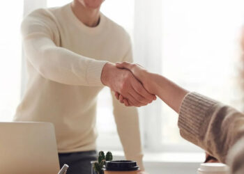 Desvendando o poder do Marketing Reverso: estratégias inovadoras para alavancar seu negócio