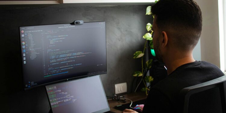 Tráfego pago ou tráfego orgânico: qual vale mais a pena para pequenas empresas